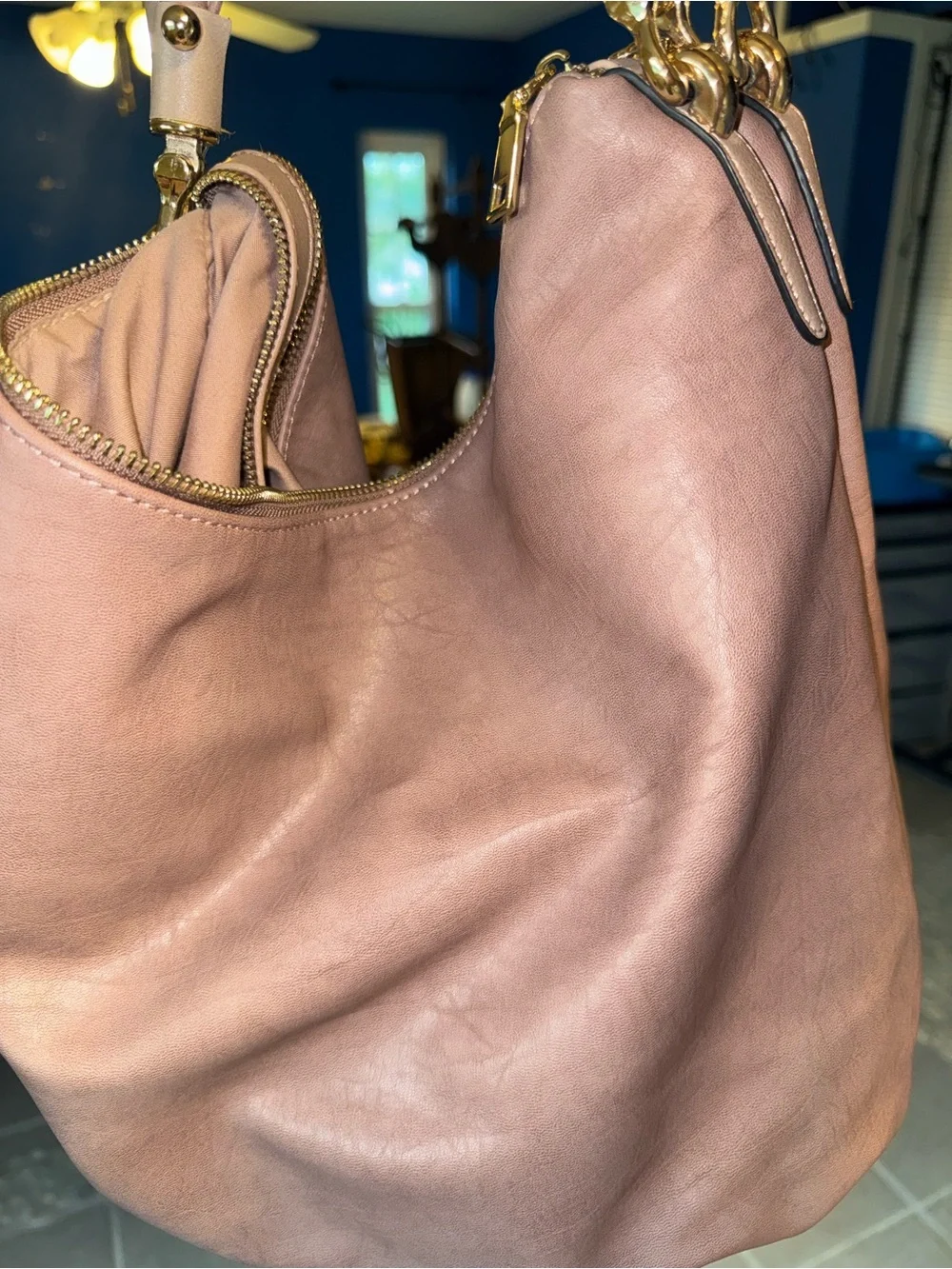 Women’s Soft Hobo Handbag in Mauve